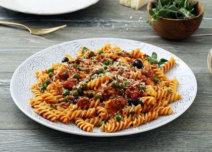 Pasta i salata u ciniji Cheap Sale Brand New Unisex