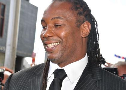 Lennox Lewis u odeli Outlet Purchase