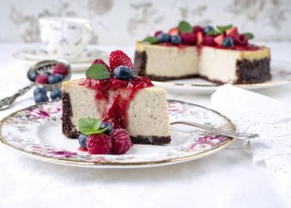 Torte na tanjiru Clearance Cheap Online