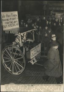 1937 Press Photo Potters Ape Orientals Worker Parade Discount Looking For