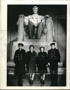 1943 Press Photo Lincoln Memorial Guides/Guards Latest Collections Sale Online