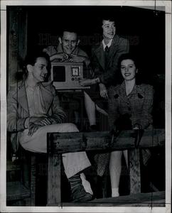 1941 Press Photo Regina Klausner, Baseball Game Postponed Clearance Get To Buy