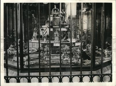 1937 Press Photo England Crown Jewels Of King George VI - cva10267 For Sale Finishline