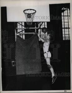 1936 Press Photo Jump Shot by Basketball Player Sale Huge Surprise