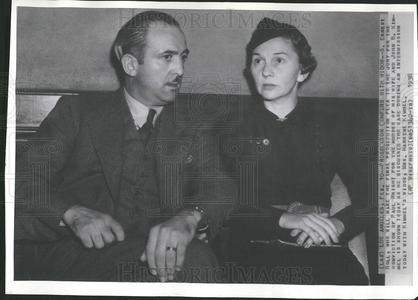 1938 Press Photo LA Prosecutor Confers Victim's Wife Sale Best Sale