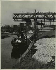1931 Press Photo Looking North-East along Cuyahoga River Official Online
