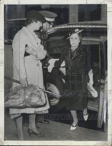 1938 Press Photo Mrs Samuel Insull and others Cheap Sale Inexpensive