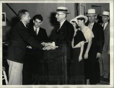 1934 Press Photo Crowd Utopian Society Release Dates Cheap Online