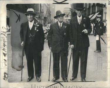 1935 Press Photo Augustus companions Collections For Sale