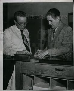 1951 Press Photo Mervyn McCarthy person files Deals Cheap Pice