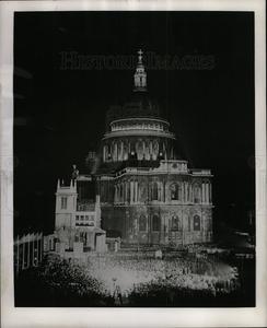 1951 Press Photo Singers Around St Paul's Cathedral Sale Finishline