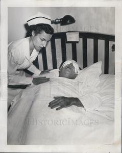 1952 Press Photo Andrew Nolan at Evangelical Hospital Buy Cheap Best Place