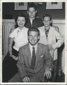 1952 Press Photo Cast of "The Adventures of Ozzie and Harriet" Free Shipping Eastbay