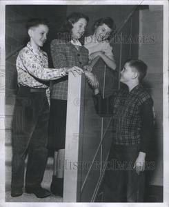 1952 Press Photo Indonesia India Institution France Buy Cheap Looking For