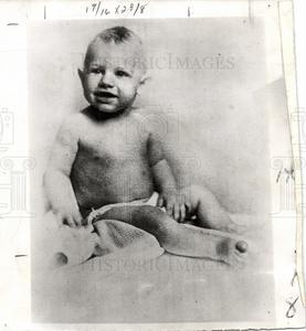 1952 Press Photo tripp murder arraignment baby photo Clearance Clearance Store