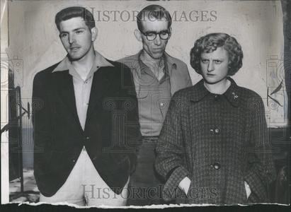 1954 Press Photo Cpl. Edward Dickenson Buy Cheap Huge Surprise