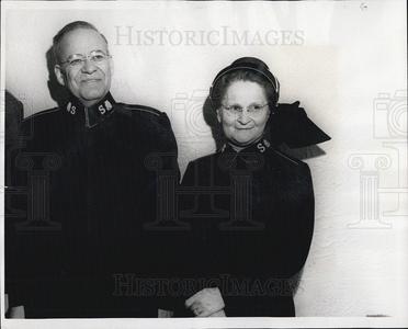 1955 Press Photo Commissioner Mr.and Mrs. Holland French. Big Discount Online