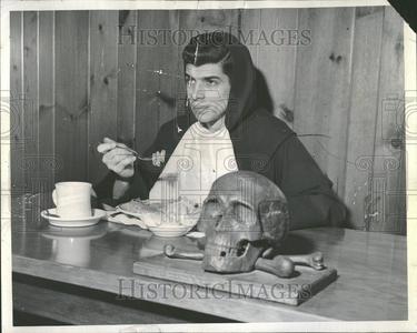 1955 Press Photo Monk Story In Holy Hill Wholesale Pice Cheap Pice