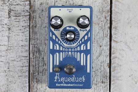 EarthQuaker Aqueduct Pitch Vibrato Effects Pedal Electric Guitar Effects Pedal Classic For Sale