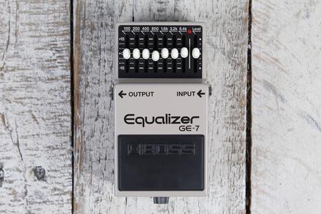 Boss GE-7 7 Band EQ Equalizer Pedal Electric Guitar Equalizer Effects Pedal Online Online Clearance
