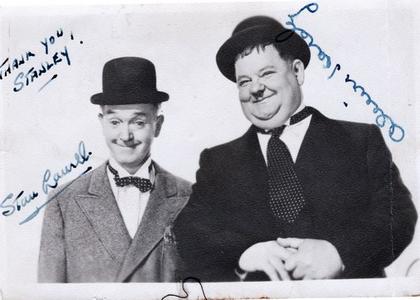 Stan Laurel autogram Outlet Footlocker Finishline