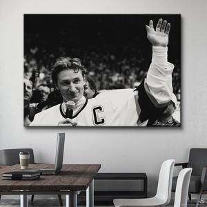 Wayne Gretzky - Captain Outlet Deals