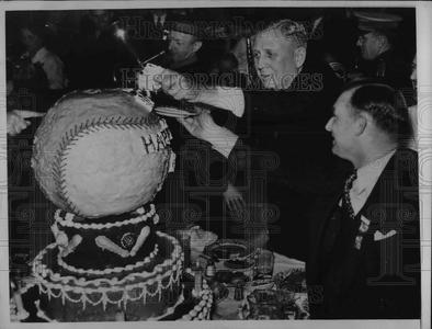 1937 Press Photo Minor League Baseball Executives Meet In Milwaukee Free Shipping 2025 New
