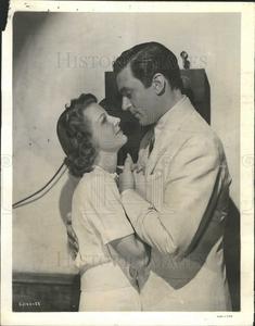 1940 Press Photo Actors Florence Rice And Walter Pidgeon In "Phantom Raiders" New For Sale