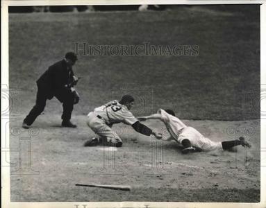 1943 Press Photo George Stirnweiss, New York Yankees Out At Home Plate Find Great Cheap Online