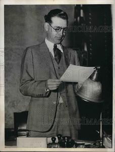 1932 Press Photo William Choisser clerck of Judge Howard Speakman - nea50764 Latest Sale Online