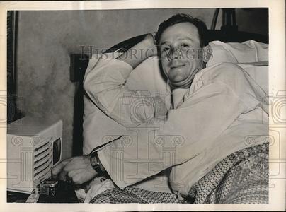 1940 Press Photo St Louis Cardinals Jimmy Brown in Hospital with Broken Nose Sale Professional