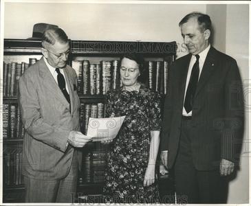 1941 Press Photo Staff of the Chamber of Commerce backs Defense Bond drive Latest Collections Sale Online