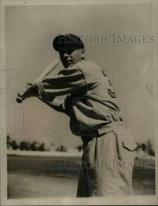 1940 Press Photo Myron Mike McCormick Outfielder Cincinnati Reds MLB Baseball Order Cheap Pice