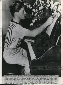 1941 Press Photo Mickey Rooney biggest moment in life is playing with symphony Clearance Ebay