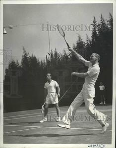 1939 Press Photo Adrian Quist, Jack Bromwich at Westside Tennis Club in LA Cheap Big Sale