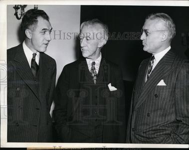 1943 Press Photo Chicago Judge Lenesaw Landis, baseball commissioner Ford Frick Buy Online Cheap