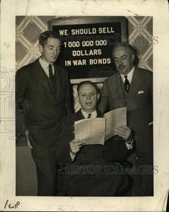 1942 Press Photo Charles Mullenix Cleveland banker, Guy Hollyday, Dean Hill Online Cheap Online