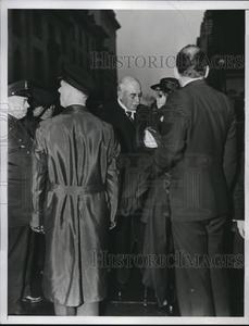 1935 Press Photo Famous Financier J P Morgan with Mrs James Roosevelt Deals Cheap Online