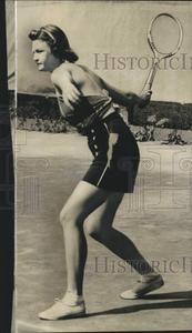 1937 Press Photo Barbara Van Dyke playing tennis - mjc26636 Hot Sale