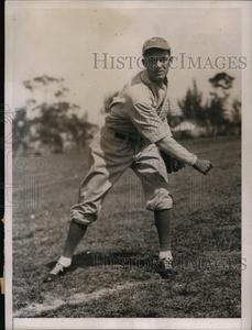 1935 Press Photo Edgar Smith rookie pitcher Philadelphia Athletics - nes30979 Quality From China Wholesale