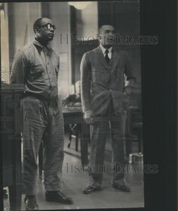 1937 Press Photo Frank Bailey Trial Looking For