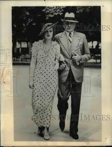 1935 Press Photo Dr. Serge Veronoff With Credit Card Cheap Pice