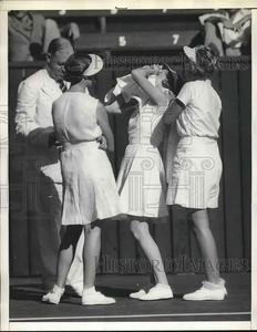 1934 Press Photo Freda James English Tennis Star Pacific Southwest Classic Geniue Stockist For Sale