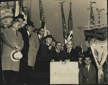 1932 Press Photo Bishop Bernard Shiel and Judge Allegretti Columbus Memorial Cheap Outlet Store