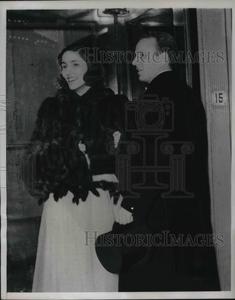 1938 Press Photo Coe Kerr Jr. & Mallory Mixsell as they attended the spectacular Cheap Pick A Best