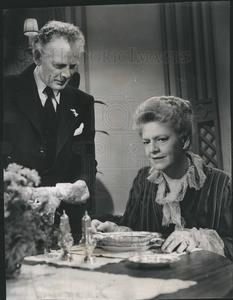 1947 Press Photo Charles Bickford Ethel Barrymore Farmers Daughter Free Shipping Order