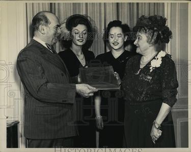 1947 Press Photo Mr Edward Witkowski, Mrs Batcheller, Miss Masson, Miss Suchodol Free Shipping For Sale