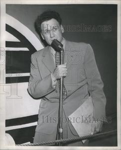 1945 Press Photo TIMESman Bruce Grant Raises Bond Money Fake Cheap Online