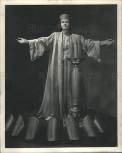 1946 Press Photo Rudy Parrish Day Dreams Cheap Sale Shop