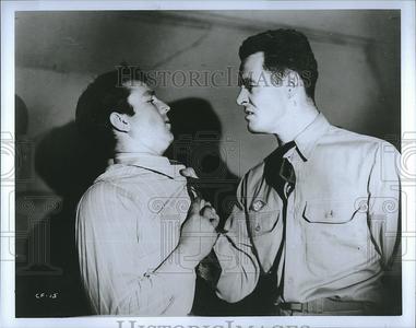 1947 Press Photo "Crossfire" Robert Ryan & Steve Brodie Collections Cheap Pice